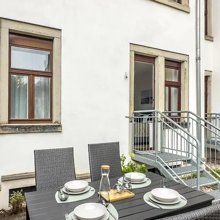 شقة Deluxe - Garden - Near Elbe - Airport