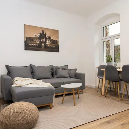 Deluxe - Garden - Near Elbe - Airport 아파트 드레스덴